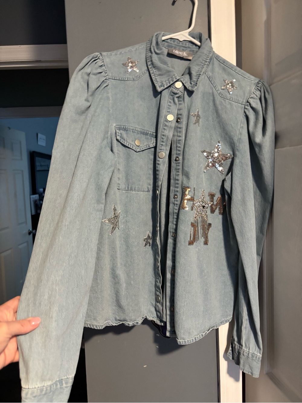 Light Wash Sequin Star Denim Jacket - Puff Shoulder